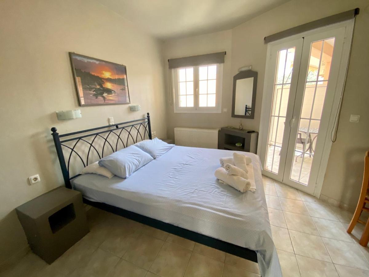 Pelagias Apartments Айя-Евфимия Экстерьер фото